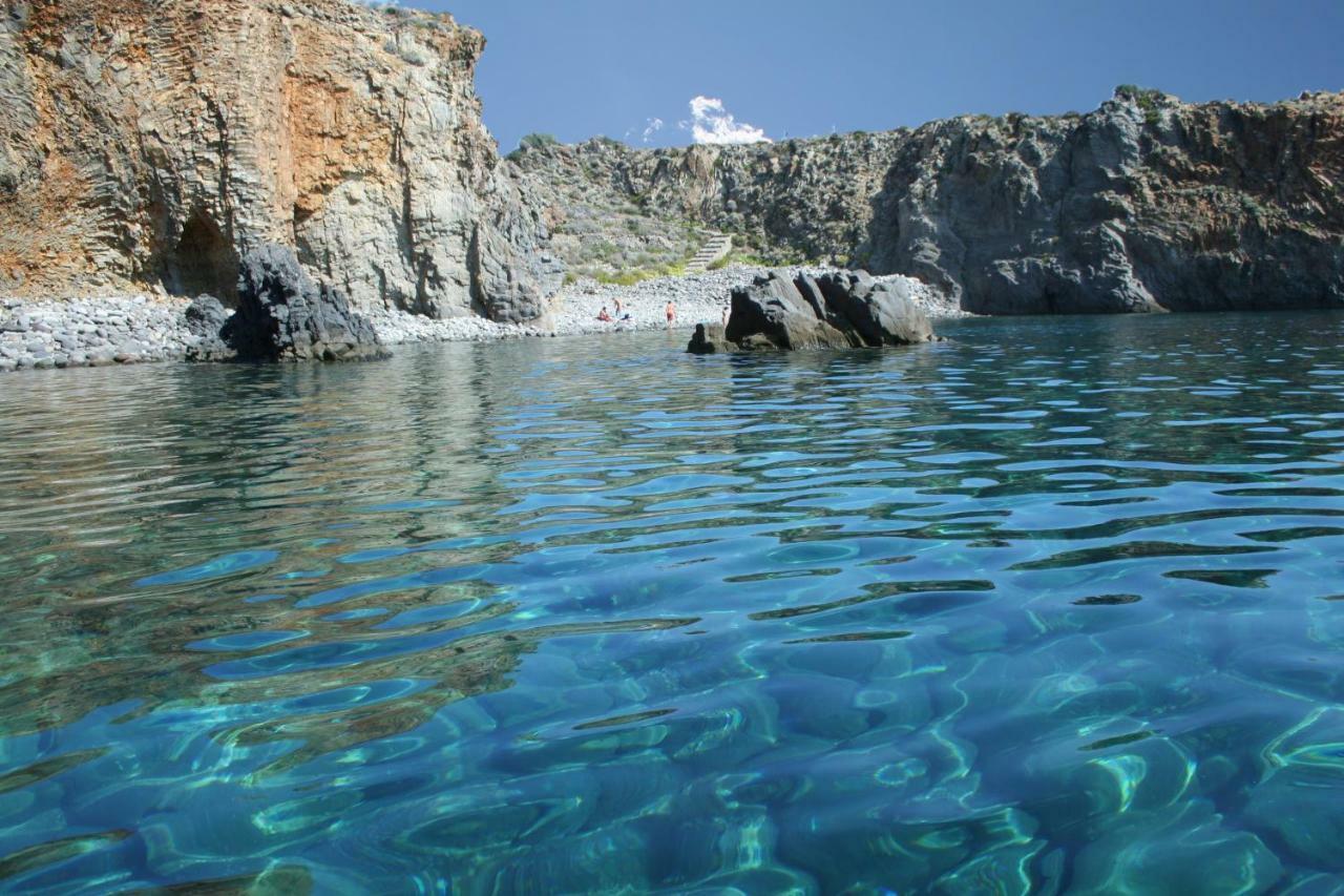 La Ginestra Villa Panarea Eksteriør billede