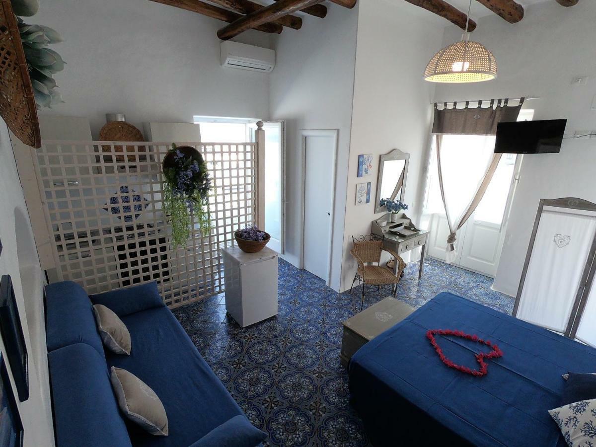 La Ginestra Villa Panarea Eksteriør billede